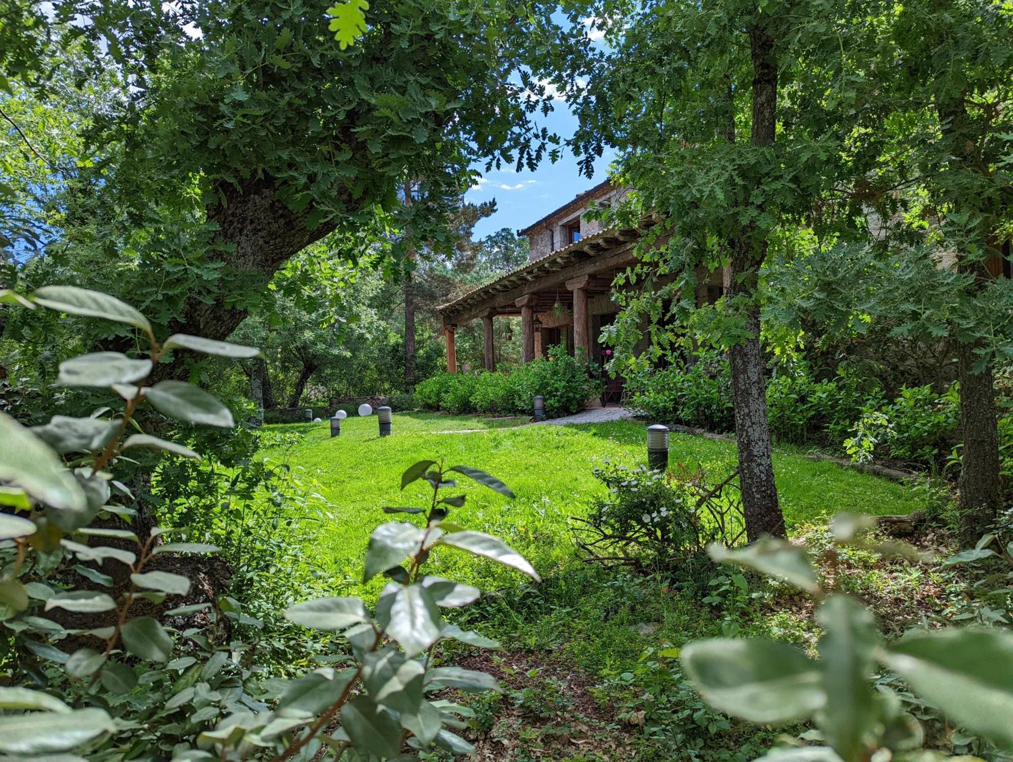 Posada Restaurante Fuenteplateada كوياذو إرموسو المظهر الخارجي الصورة