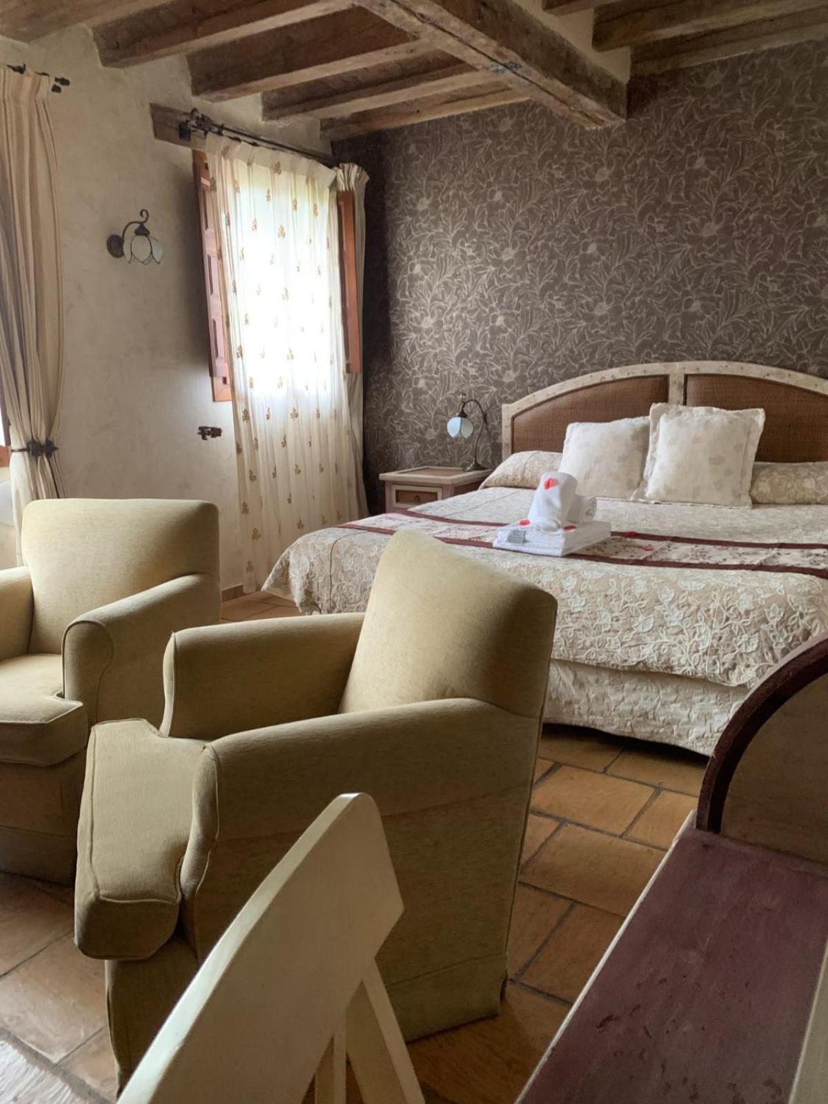 Posada Restaurante Fuenteplateada كوياذو إرموسو المظهر الخارجي الصورة
